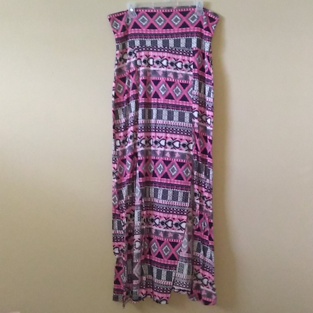Double front slit skirt